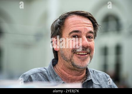 Salon Iris Noir de Bruxelles -Salon spécialisé dans le roman noir et le Polar | Iris noir Buchmesse und Schriftsteller in Brüssel - Pix Michel Bussi Stockfoto