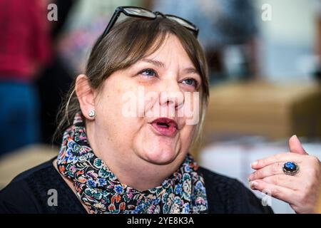 Salon Iris Noir de Bruxelles -solon spécialisé dans le roman noir et le Polar | Iris noir Buchmesse und Schriftsteller in Brüssel Pix: Karine Giebel Stockfoto