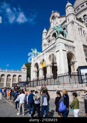 Besucherque, Basilique du Sacré-Cœur de Montmartre, Montmartre, Paris, Frankreich, Europa, EU. Stockfoto