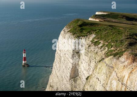 Beachy Head Lighthouse & Beachy Head, in der Nähe von Eastbourne, South Downs National Park, East Sussex, England, Großbritannien Stockfoto