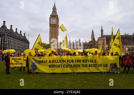 London, Großbritannien. 30. Oktober 2024. Die Anti-Monarchie-Gruppe Republik demonstriert am Budgettag auf dem Parlamentsplatz. Quelle: Vuk Valcic/Alamy Live News Stockfoto