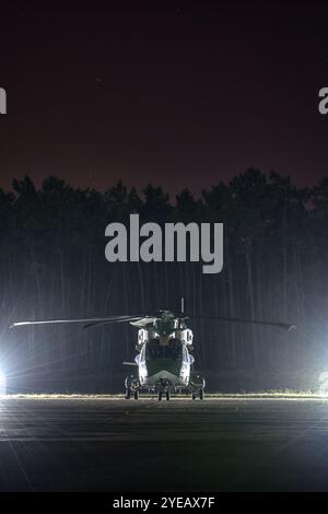 Such- und Rettungsoperationen der portugiesischen Luftwaffe mit Esquadra 751 und dem Hubschrauber EH101. Stockfoto