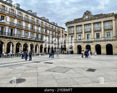 San Sebastian, Spanien, der Platz der Verfassung (Plaza de la Constitución) ist das Nervenzentrum der Altstadt. Stockfoto