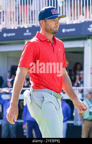 Montreal, Quebec, Kanada. September 2024. Sam Burns (USA) hat den ersten Abschlag in der Endrunde des Presidents Cup 2024 im Royal Montreal Golf Club. (Kreditbild: © Debby Wong/ZUMA Press Wire) NUR REDAKTIONELLE VERWENDUNG! Nicht für kommerzielle ZWECKE! Stockfoto
