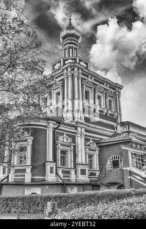 Orthodoxe Kirche in Nowodewitschi-Kloster, Wahrzeichen und Sehenswürdigkeiten in Moskau, Russland. UNESCO-Weltkulturerbe Stockfoto