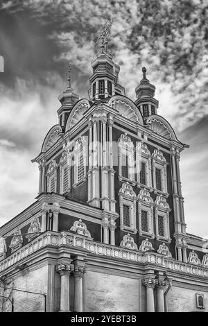 Orthodoxe Kirche in Nowodewitschi-Kloster, Wahrzeichen und Sehenswürdigkeiten in Moskau, Russland. UNESCO-Weltkulturerbe Stockfoto