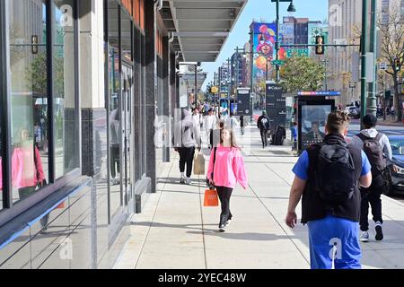 Philadelphia, Ungebundene Staaten. 30. Oktober 2024. Allgemeine Ansicht der Market Street in Center City Philadelphia, PA am 30. Oktober 2024. (Foto: Bastiaan Slabbers/SIPA USA) Credit: SIPA USA/Alamy Live News Stockfoto