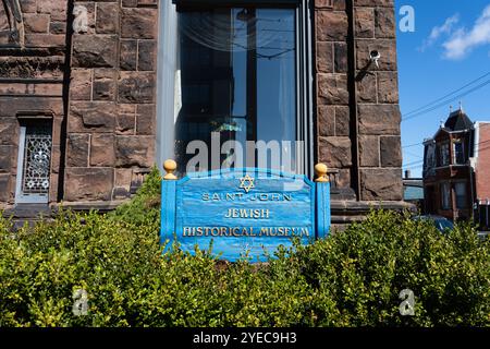 Saint John, NB, Kanada - 11. September 2024: Schild für das Saint John Jewish Historical Museum Stockfoto