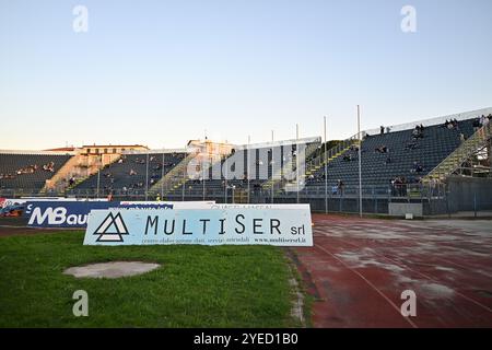 Stadio Carlo Castellani, Empoli, Italien. 30. Oktober 2024. Fußball der Serie A; Empoli gegen Inter Mailand; Eine allgemeine Ansicht des stadio Carlo Castellani stadions mit den Tribünen Credit: Action Plus Sports/Alamy Live News Stockfoto
