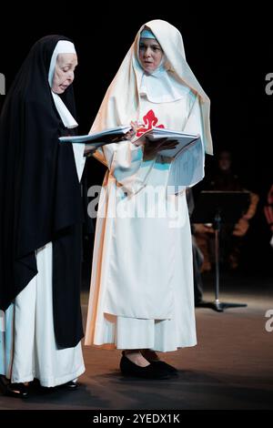 Madrid, Spanien. Januar 2022. Schauspielerin Manuela Velasco spielt auf der Bühne Don Juan Tenorio im Fernan Gomez Theater in Madrid 30. Oktober 2024 Spanien Credit: SIPA USA/Alamy Live News Stockfoto