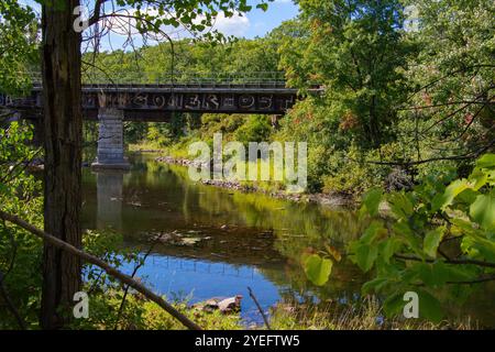 Die Ile Perrot Eisenbahnbrücke. Stockfoto