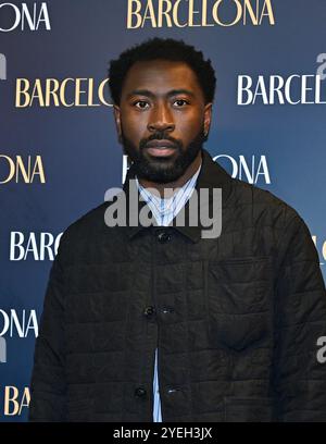 LONDON, GROSSBRITANNIEN. 30. Oktober 2024. Aaron Shosanya nimmt an der Galaabende „Barcelona“ im Duke of York's Theatre in London Teil. (Foto von 李世惠/siehe Li/Picture Capital) Credit: Siehe Li/Picture Capital/Alamy Live News Stockfoto