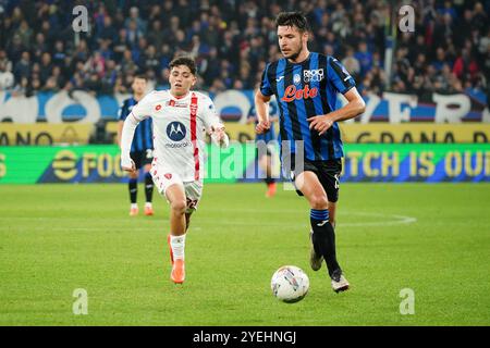 Berat Djimsiti (Atalanta BC) während des italienischen Meisterschaftsspiels Serie A zwischen Atalanta BC und AC Monza am 30. Oktober 2024 im Gewiss-Stadion in Bergamo, Italien. Quelle: Luca Rossini/E-Mage/Alamy Live News Stockfoto