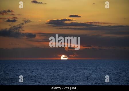 Sonnenuntergang, über dem Meer, Albion, Westküste, Indischer Ozean, Insel, Mauritius, Afrika Stockfoto