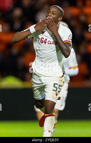 Dundee, Schottland. 30. Oktober 2024. Tawanda Maswanhise (55 – Motherwell) feiert sein Siegertor Dundee United gegen Motherwell – Scottish Premiership Credit: Raymond Davies / Alamy Live News Stockfoto