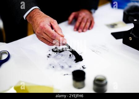 Themenbild Hintergrundgespräch des Bundeskriminalamtes ¿vom Fingerabdruck zum gelösten Verbrechen¿ am Dienstag, 22. Oktober 2024 in Wien. - 20241022 PD3497 Credit: APA-PictureDesk/Alamy Live News Stockfoto