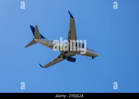 Buenos Aires, Argentinien. Oktober 2024. Aerolineas Argentinas Boeing 737-700 in alter Lackierung Stockfoto