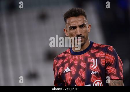 Torino, Italien. April 2024. Juventus' Danilo vor dem Halbfinalspiel der Coppa Italia (Leg 1 von 2) zwischen Juventus und Latium im Allianz-Stadion in Turin, Nordwesten Italiens - Dienstag, 02. April 2024 - Sport - Fußball (Foto: Marco Alpozzi/Lapresse) Credit: LaPresse/Alamy Live News Stockfoto