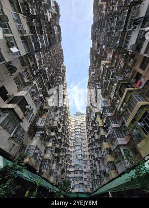 Das Monster Building (Yick Fat Building) in Quarry Bay, Hongkong. Stockfoto