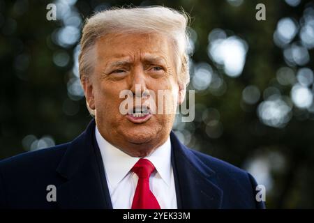 Präsident Donald Trump Verlässt Das Weiße Haus Vor Der Einweihungsfeier. Donald Trump spricht am 20. Januar 2021 in Washington. Stockfoto