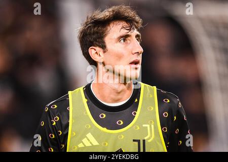 Turin, Frankreich, Italien. 30. Oktober 2024. Andrea CAMBIASO von Juventus während des Spiels der Serie A zwischen Juventus FC und Parma Calcio im Allianz Stadium am 30. Oktober 2024 in Turin. (Kreditbild: © Matthieu Mirville/ZUMA Press Wire) NUR REDAKTIONELLE VERWENDUNG! Nicht für kommerzielle ZWECKE! Stockfoto