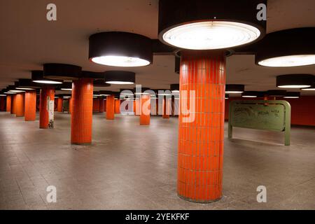 Unterführung des Messedamm am ICC in Berlin, Architekt Rainer Gerhard Rümmler, Filmkulisse, 70er Jahre Design, Berlin Stockfoto