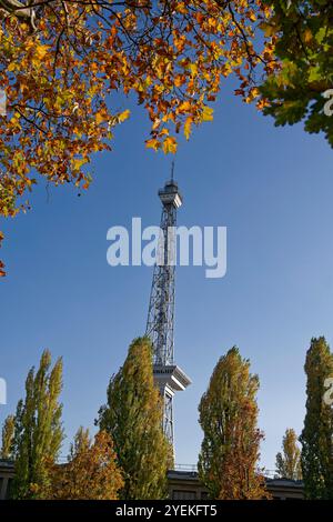 Berliner Funkturm, Westend, ICC, Messedamm, Messegelände, Herbst, Berlin, Deutschland, Europa Stockfoto