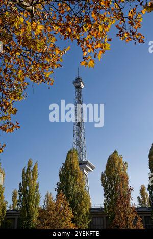 Berliner Funkturm, Westend, ICC, Messedamm, Messegelände, Herbst, Berlin, Deutschland, Europa Stockfoto