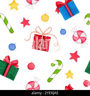 Nahtloses Weihnachtsmuster mit Geschenkboxen, Süßigkeiten und Weihnachtsbaumspielzeug. Aquarell handgezeichnete Silvester Illustration. Stockfoto
