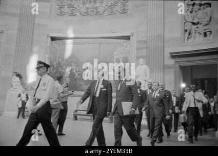 A. Philip Randolph und andere Bürgerrechtler auf dem Weg zum Kongress während des Marsches auf Washington. USA. August 1963 Stockfoto