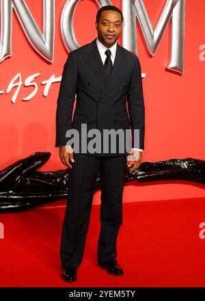 London, Großbritannien. Oktober 2024. Chiwetel Ejiofor nimmt an der britischen Premiere von „Venom: The Last Dance“ im BFI IMAX, Waterloo, London Teil (Foto: Mario Mitsis/SOPA Images/SIPA USA) Credit: SIPA USA/Alamy Live News Stockfoto