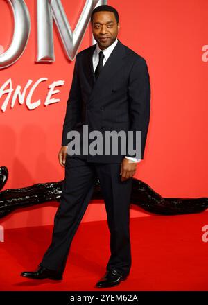 London, Großbritannien. Oktober 2024. Chiwetel Ejiofor nimmt an der britischen Premiere von „Venom: The Last Dance“ im BFI IMAX, Waterloo, London Teil (Foto: Mario Mitsis/SOPA Images/SIPA USA) Credit: SIPA USA/Alamy Live News Stockfoto