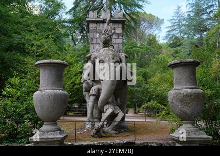 Elefant, Sacro Bosco, Heiliger Wald, Park der Monster, Parco dei Mostri, Bomarzo Stockfoto