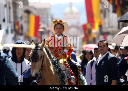 CUENCA STUDENTENPARADE FIESTAS Cuenca, Ecuador 31. Oktober 2024 heute Morgen zollten Studenten aus verschiedenen Bildungseinrichtungen der Stadt Cuenca zu Ehren ihrer 204-jährigen Unabhängigkeit Tribut. Bolivar Street wurde von Tausenden von Bürgern gefüllt, um die Studentenparade zu beobachten, wo 2300 Studenten Tänze und Choreografien vorführten Foto Boris Romoleroux API ACE CUENCA STUDENTENPARADE FESTIVALS 3faf802421a1979d55c54fc500616bf8 Copyright: XBORISxROMOLEROUXx Stockfoto