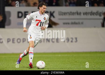 Velsen Zuid, Niederlande. 31. Oktober 2024. VELSEN-ZUID, NIEDERLANDE - OKTOBER 31: Danny Bakker vom SC Telstar läuft mit dem Ball während des niederländischen TOTO KNVB Cup First Round Matches zwischen SC Telstar und Helmond Sport im Stadion 711 am 31. Oktober 2024 in Velsen-Zuid, Niederlande. (Foto von Andre Weening/Orange Pictures) Credit: Orange Pics BV/Alamy Live News Stockfoto