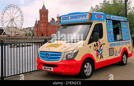 Mrs. Whippy Eiswagen, Cardiff Bay, South Wales, UK. 2024 Stockfoto