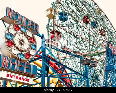 Eingang zum Wonder Wheel in Coney Island Brooklyn NYC Stockfoto