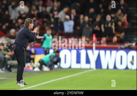 Thomas Frank, Manager von Brentford, während des Achtelfinale-Spiels zwischen Brentford und Sheffield am Mittwoch im Gtech Community Stadium, Brentford, am Dienstag, den 29. Oktober 2024. (Foto: Jade Cahalan | MI News) Credit: MI News & Sport /Alamy Live News Stockfoto