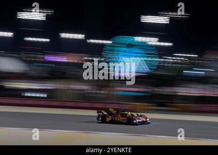 Sakhir, Bahrain. 31. Oktober 2024. Ferrari AF CORSE No.50 Hypercar – Ferrari 499P, Antonio Fuoco (ITA), Miguel Molina (ESP), Nicklas Nielsen (DNK) während P2. Ahmad Al Shehab/Alamy Live News. Stockfoto