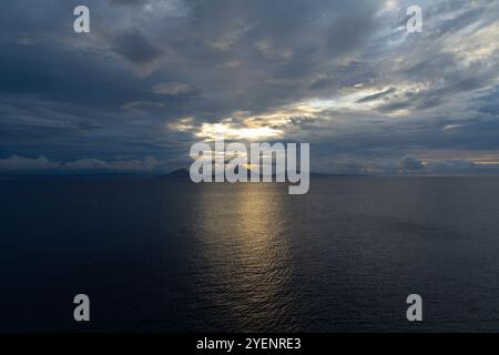 Sonnenuntergang über Rabaul, Papua-Neuguinea Stockfoto