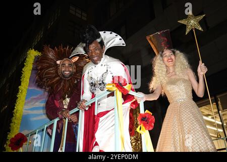 Ny. 31. Oktober 2024. André de Shields für New Yorks Village Halloween Parade, West Village Manhattan, New York, NY, 31. Oktober 2024. Quelle: Kristin Callahan/Everett Collection/Alamy Live News Stockfoto