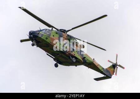 NH-90 Hubschrauber auf der Air Legend Air Show 2024 in Melun, Frankreich Stockfoto