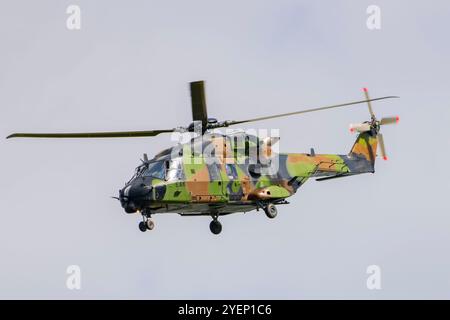 NH-90 Hubschrauber auf der Air Legend Air Show 2024 in Melun, Frankreich Stockfoto