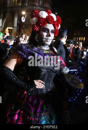New York, New York, USA. 31. Oktober 2024. Paradebesucher, die bei der 51. Jährlichen Halloween-Parade in Greenwich Village zu sehen waren. (Kreditbild: © Nancy Kaszerman/ZUMA Press Wire) NUR REDAKTIONELLE VERWENDUNG! Nicht für kommerzielle ZWECKE! Stockfoto