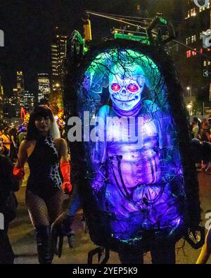 New York, USA. 31. Oktober 2024. 51. Jährliche Halloween-Parade in Manhattan's Greenwich Village. Quelle: Enrique Shore/Alamy Live News Stockfoto