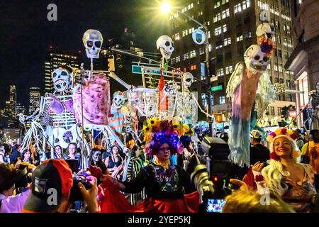 New York, USA. 31. Oktober 2024. 51. Jährliche Halloween-Parade in Manhattan's Greenwich Village. Quelle: Enrique Shore/Alamy Live News Stockfoto