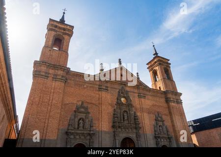 Das neue Kloster San Juan de la Peña in der Stadt Santa Cruz de la Serós im Südwesten von Jaca in der Provinz Huesca, Spanien Stockfoto