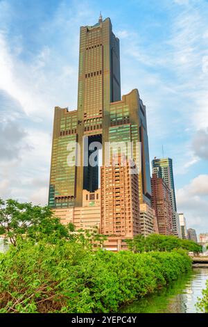 Fantastischer Blick auf den 85 Sky Tower in Kaohsiung, Taiwan Stockfoto