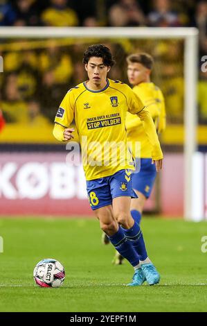 Brondby, Dänemark. 31. Oktober 2024. Yuito Suzuki (28) von Broendby IF, der während des Oddset Pokalen-Pokalspiels zwischen Broendby IF und dem FC Midtjylland im Brondby Stadion zu sehen war. Quelle: Gonzales Photo/Alamy Live News Stockfoto