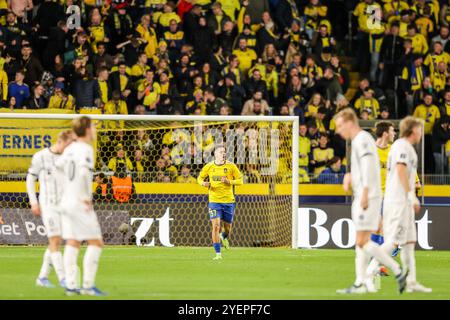 Brondby, Dänemark. 31. Oktober 2024. Clement Bischoff (37) von Broendby IF im Brondby-Stadion im Oddset-Pokalen-Cup-Spiel zwischen Broendby IF und dem FC Midtjylland. Quelle: Gonzales Photo/Alamy Live News Stockfoto